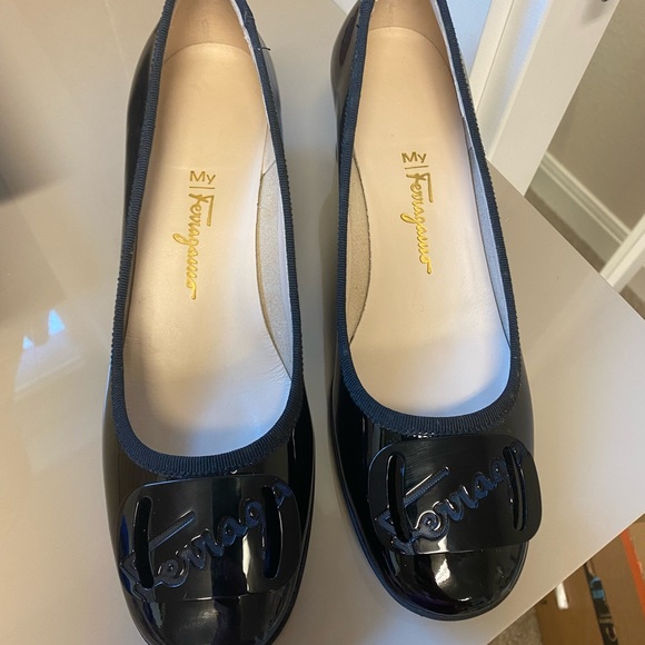 Excellent used condition - Picture 2 of 3